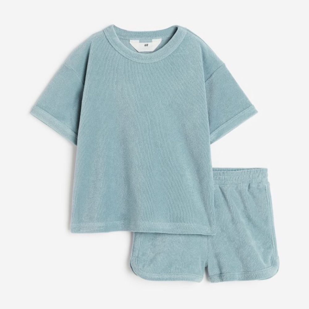H&M Kids NWT Terry Short/Shirt Set new in packaging 4T